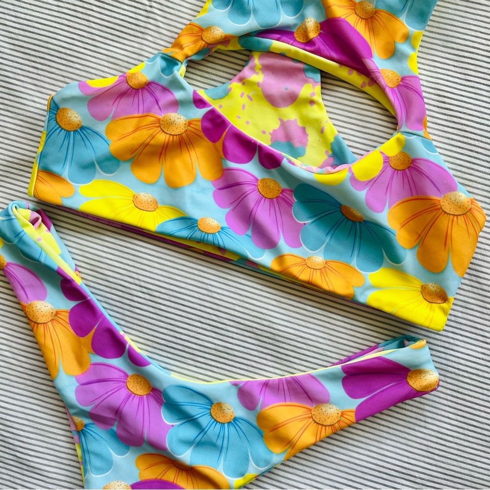 MOANA BIKINI - 3 piece set 🌴🌺 - Picture 6 of 9